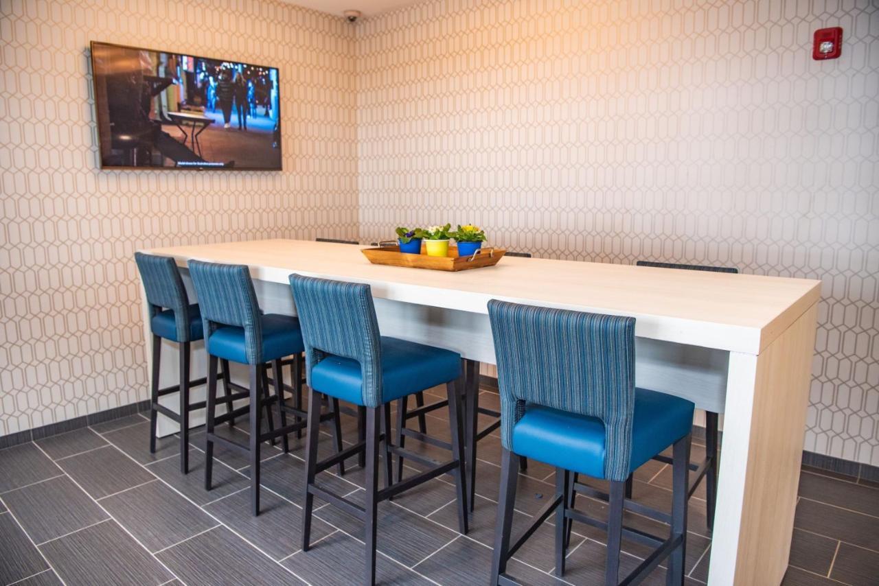 Microtel Inn & Suites By Wyndham קרלייל מראה חיצוני תמונה